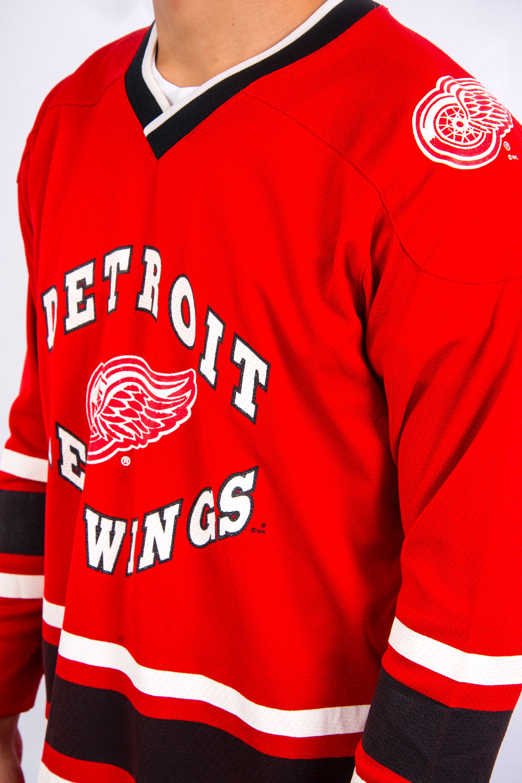 Old Time Hockey NHL Detroit Red Wings White Vintage Lacer Jersey Hood - NHL  from USA Sports UK