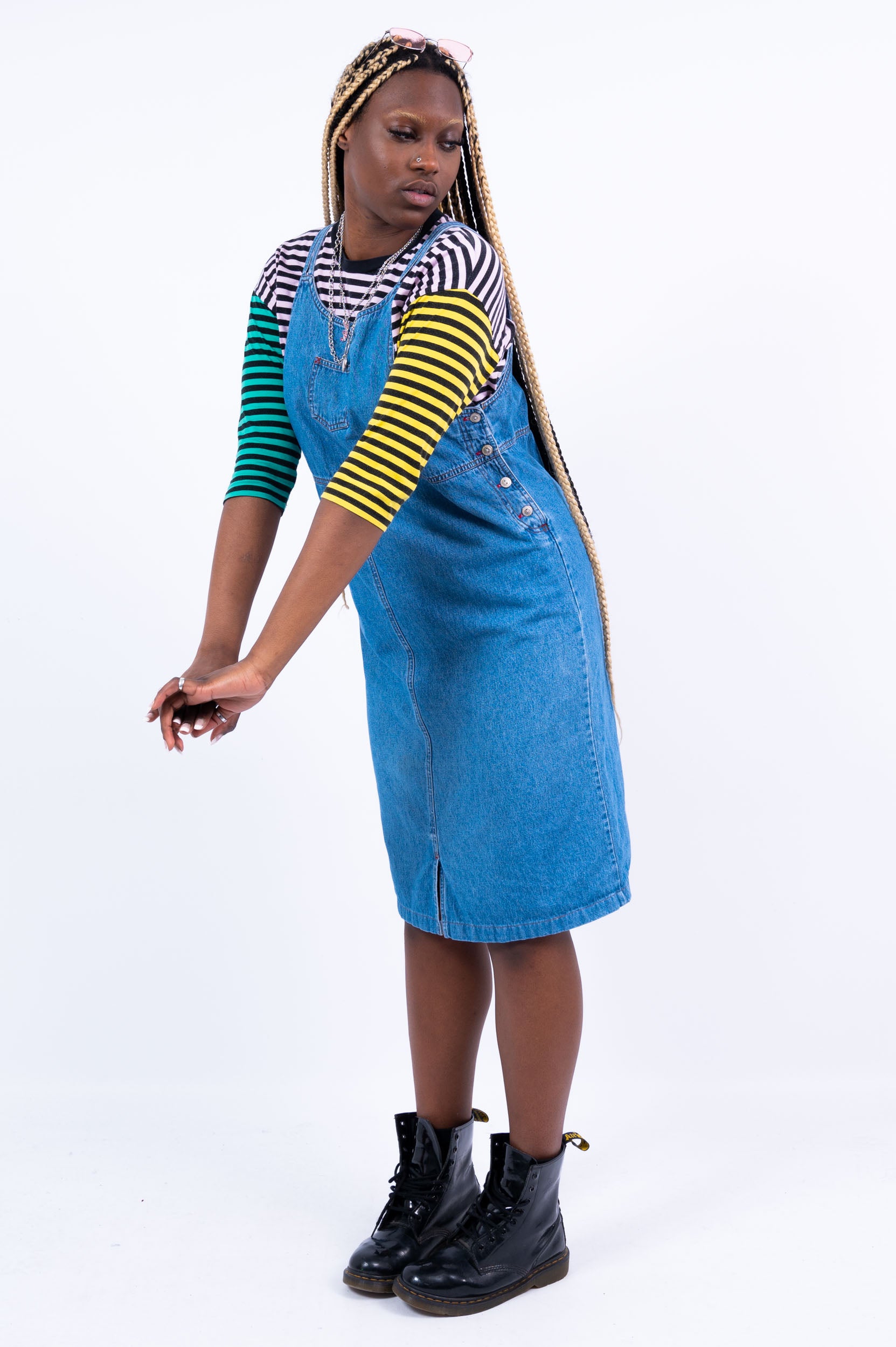 Vintage 90's Denim Pinafore Dress | THE VINTAGE SCENE The Vintage Scene Vintage 90's Denim Pinafore Dress | THE VINTAGE SCENE The Vintage Scene