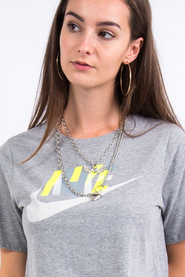 Nike Spell Out Cropped T-Shirt