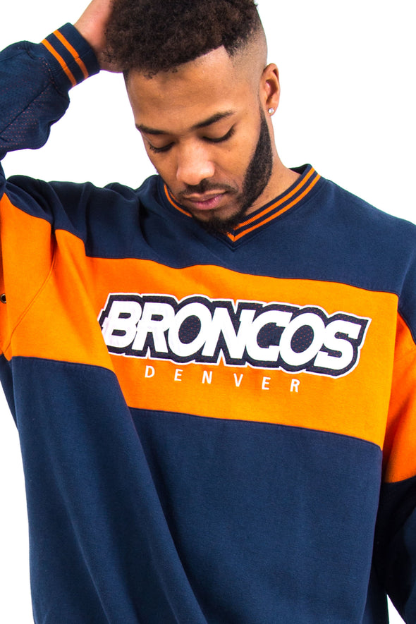 Vintage NFL Denver Broncos Sweatshirt
