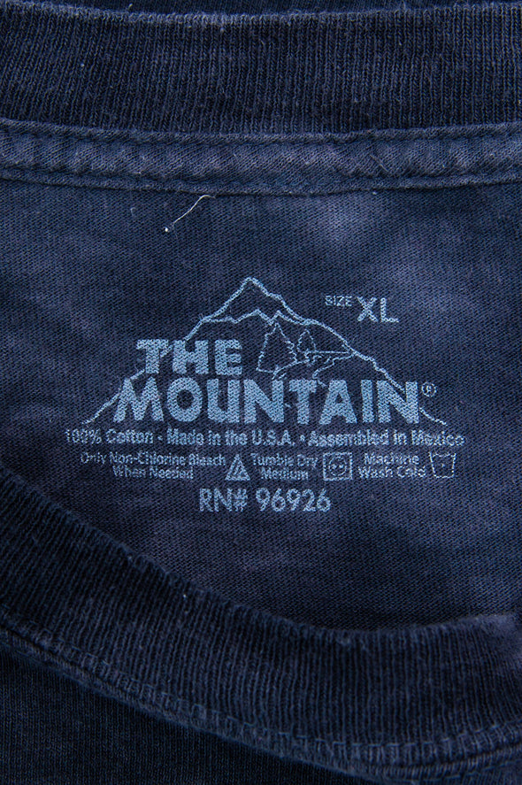 00's The Mountain Labrador T-Shirt