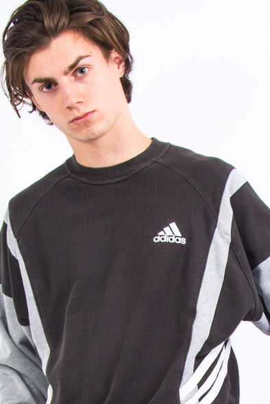 90's Vintage Adidas 3-Stripe Sweatshirt