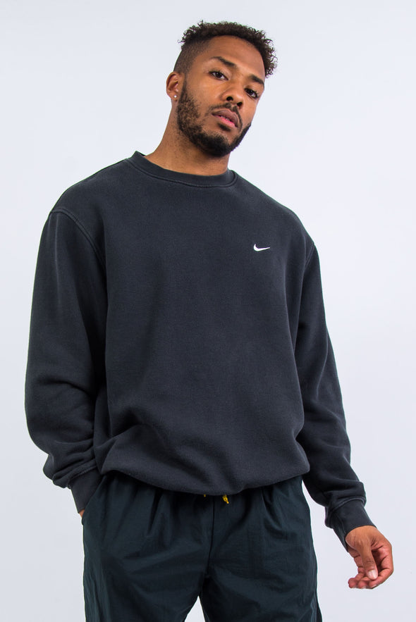 Vintage Black Nike Sweatshirt