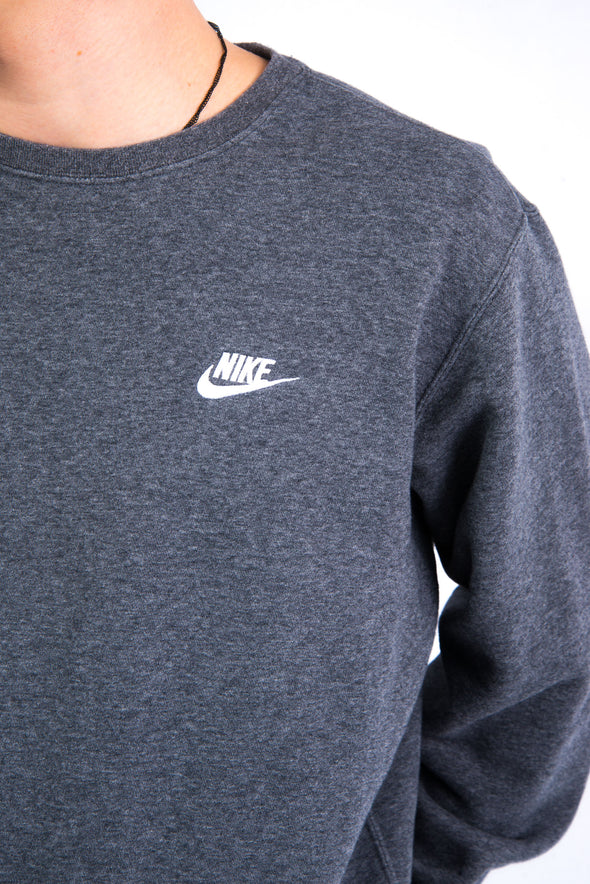 00's Grey Nike Sweatshirt