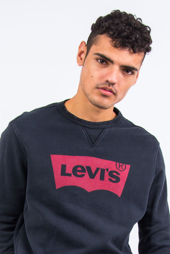 Black Levi's Sweatshirt