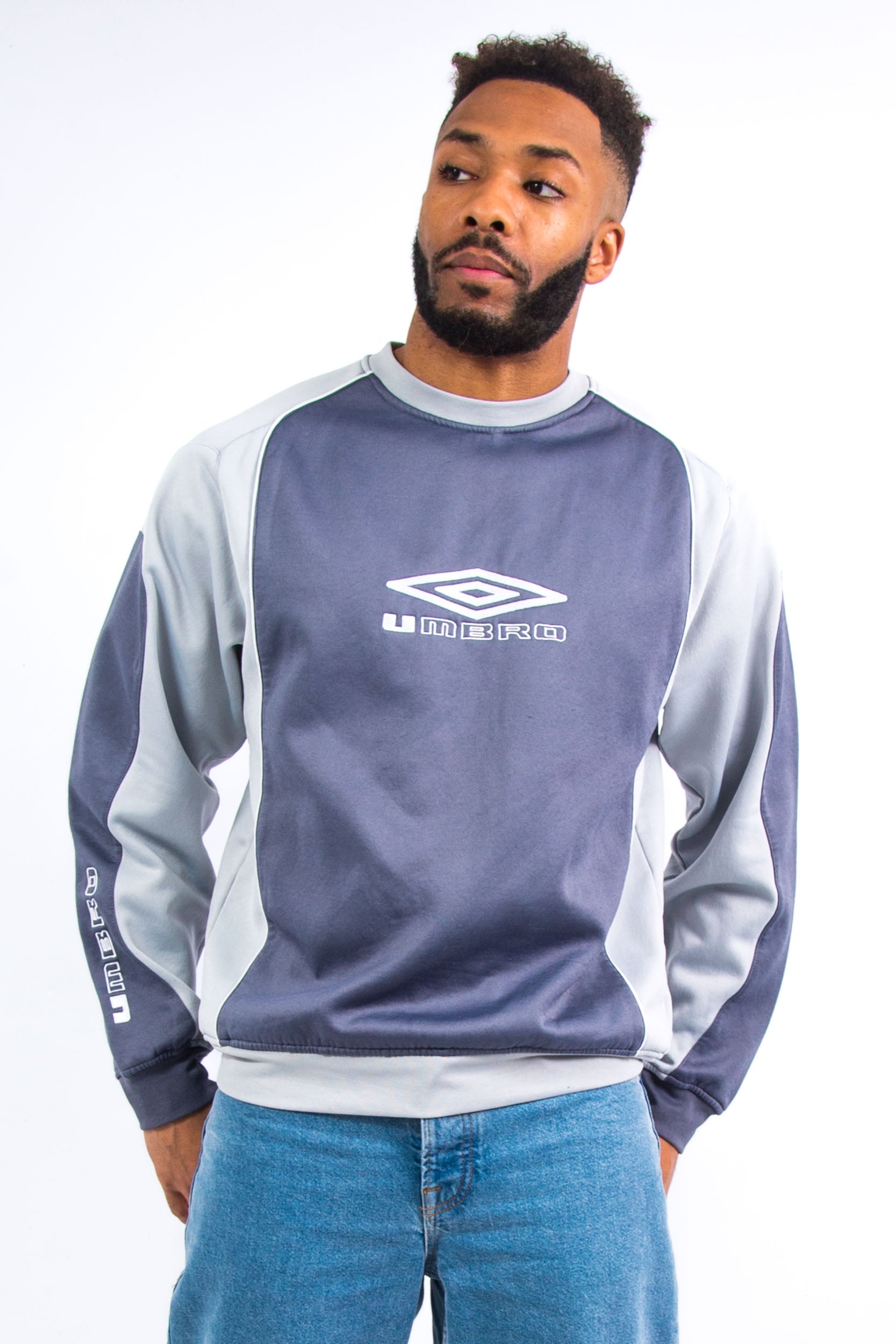 90s Umbro Sweatshirt (XL) – Red Cactus Vintage