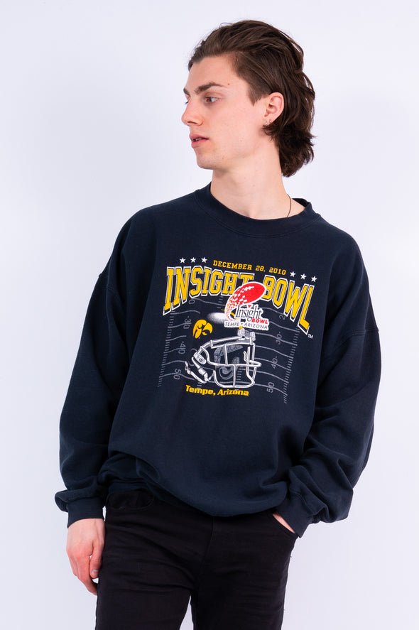 Vintage 00's Iowa Hawkeyes College Football Sweatshirt