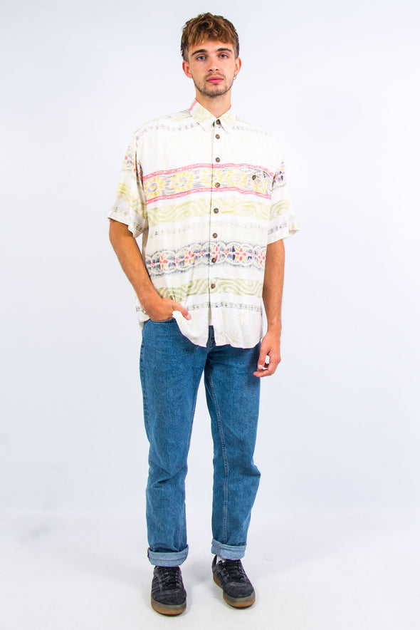 90's Vintage Patterned Vacation Shirt