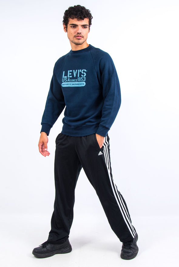 Vintage Levi's Graphic Sweatshirt